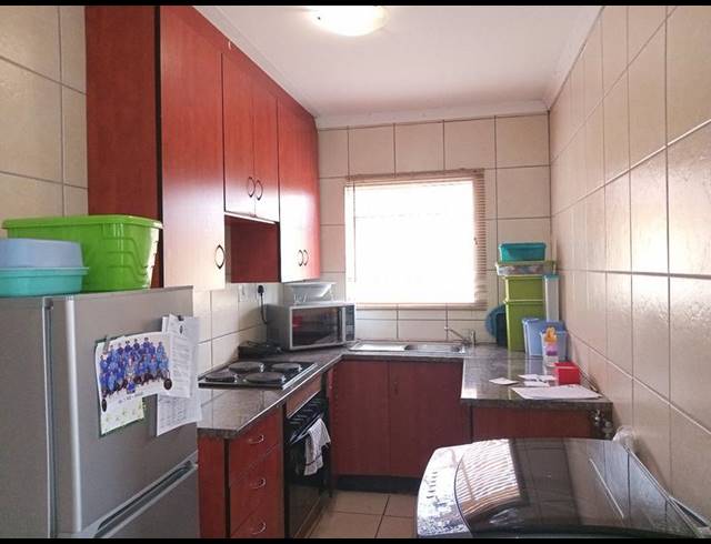2 BEDROOM APARTMENT FOR SALE IN MOHLAKENG